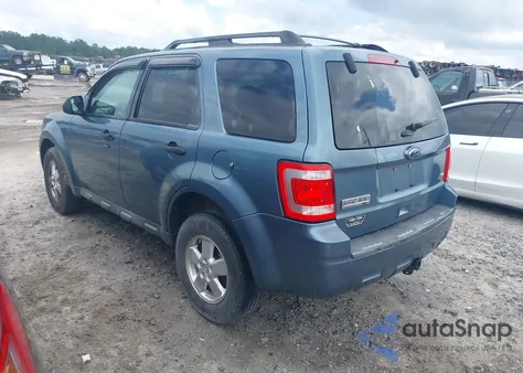 2011 Ford Escape Xlt z USA, uszkodzony, nr VIN 1FMCU0DG0BKB64795